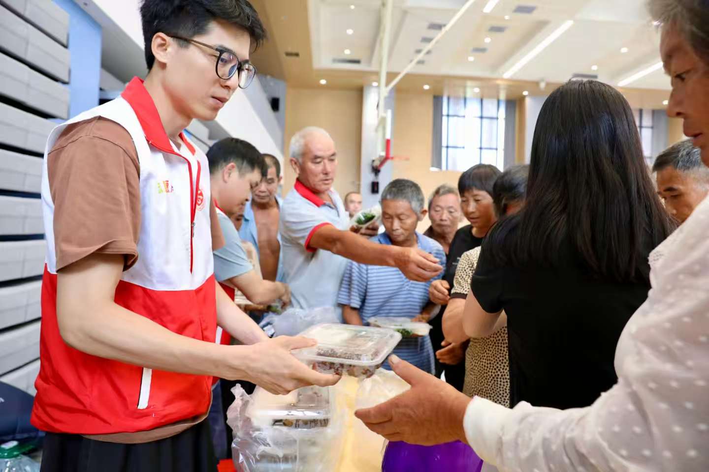 坪山新时代文明实践｜文明助力筑牢防台风屏障 抗击“桦加沙”彰显担当