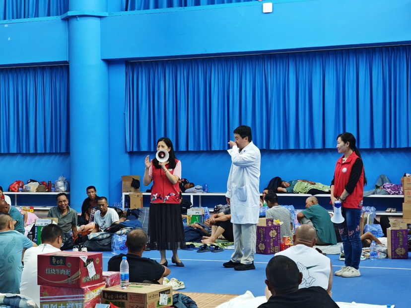 香蜜湖街道避险场所开展急救技能教学，保障工友“当下+未来”安全感！