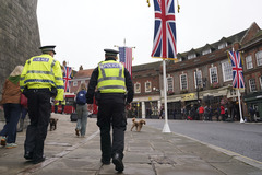 （外代一线）（1）英国警方加强温莎城堡附近警戒