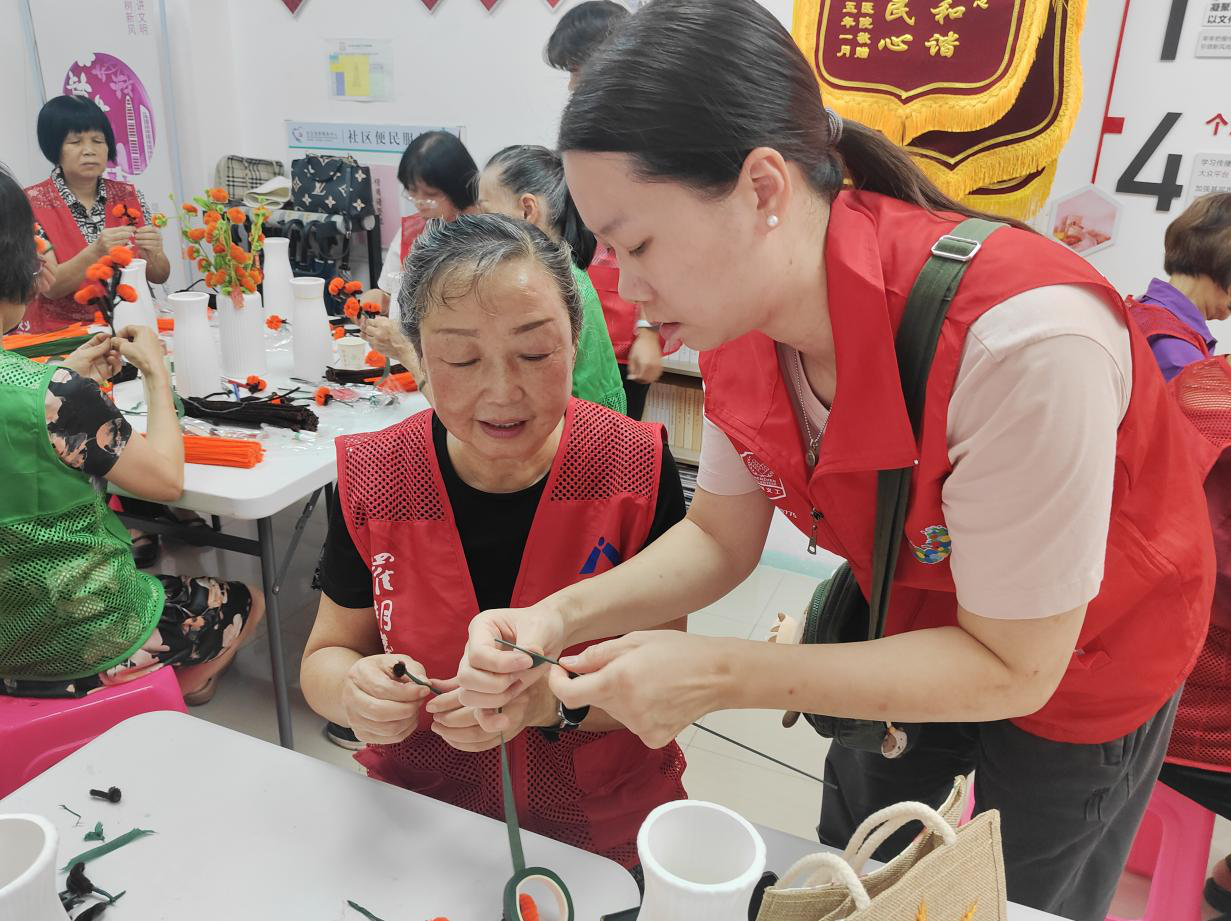 木头龙社区：开展志愿者团建活动 让服务热情再升温