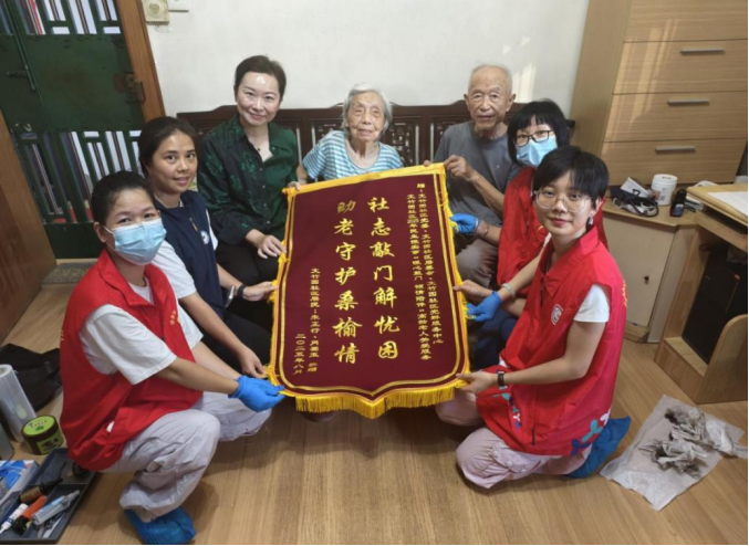 网格织密温情网，深圳2万余个网格“结对”帮扶特殊困难老人群体