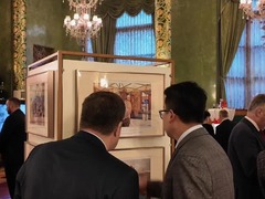 中国驻俄使馆举行国庆招待会 西藏60年成就图片展同时举行