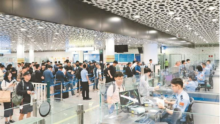 深圳机场出入境外国人破百万人次！同比增长超45%，创历史同期新高