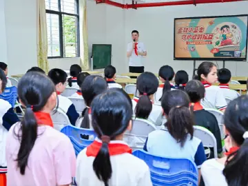 瑞众保险深圳分公司：以金融活水浇灌乡村沃土，用教育温度点亮民生幸福