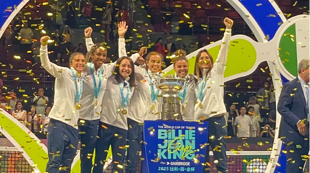 意大利队问鼎比利·简·金杯！选手保利尼大赞深圳