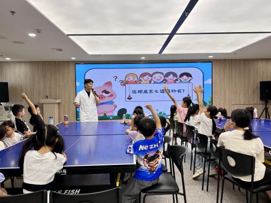 守护儿童“睛”彩童年！南园街道巴登社区开展公益活动科普护眼知识