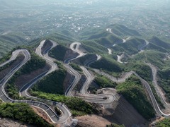 新华鲜报|分量最重！5年间民生领域财政投入近百万亿元