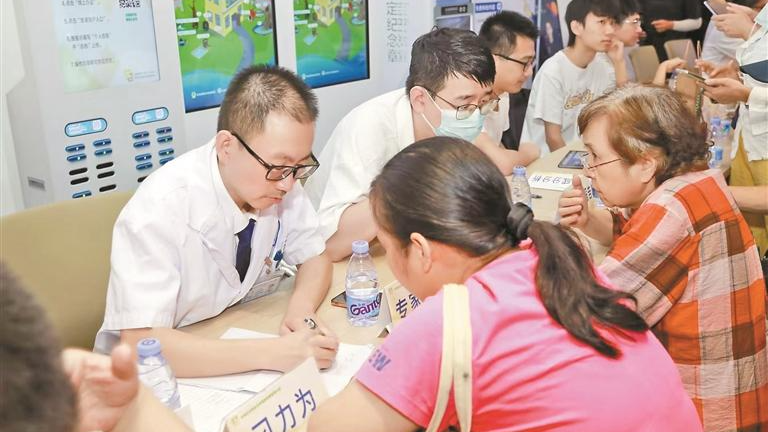 光明区心血管专家解析“生命八要素”