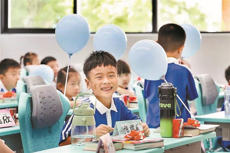深圳实验光明明湖学校打造有温度有特色有品质的教育