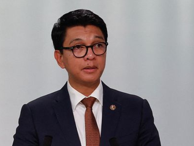 马达加斯加总统宣布解散政府