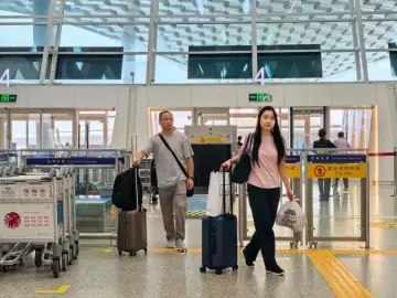 深圳机场:自9月24日20时起恢复航班运行