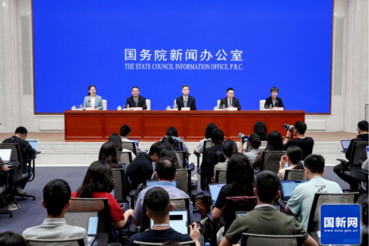 财政部：今年安排1000亿元发放育儿补贴