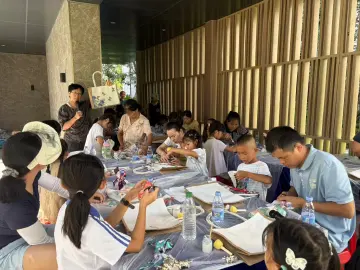 东周社区以亲子手作共生周擦亮光明街道“邻里全融合”品牌
