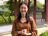 九三文艺晚会中的“青春深圳”  新人演员勇担“国家级”任务