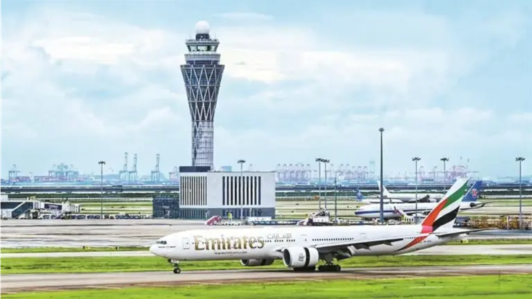 从“繁荣”空港感受深圳奔腾活力
