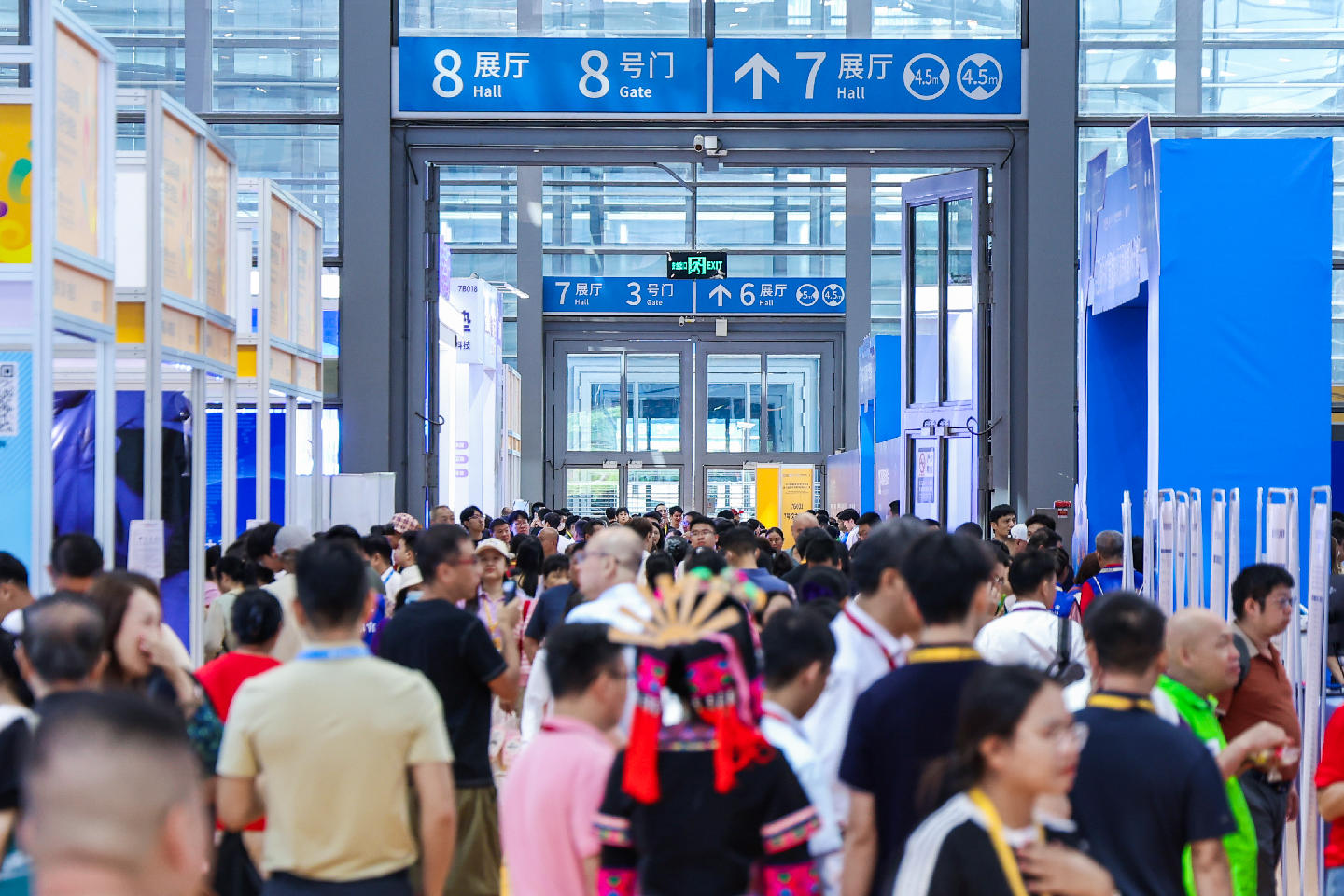 让老人和市场当“裁判”！这个机器人大赛不选“酷”的选“对”的