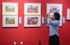 内蒙古自治区青少年铸牢中华民族共同体意识书画艺术作品展在呼和浩特举行（5）