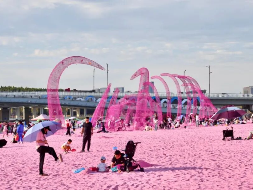 粉色沙滩：城市青春的时尚表达——“潮流向北 春城焕新”报业主流媒体看长春青春蝶变系列报道之六