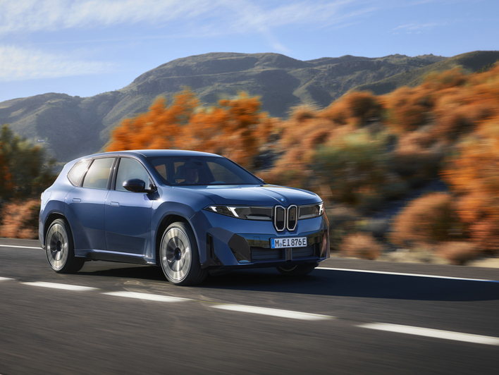 宝马以创新科技重塑豪华电动出行体验 新世代BMW iX3全球首发
