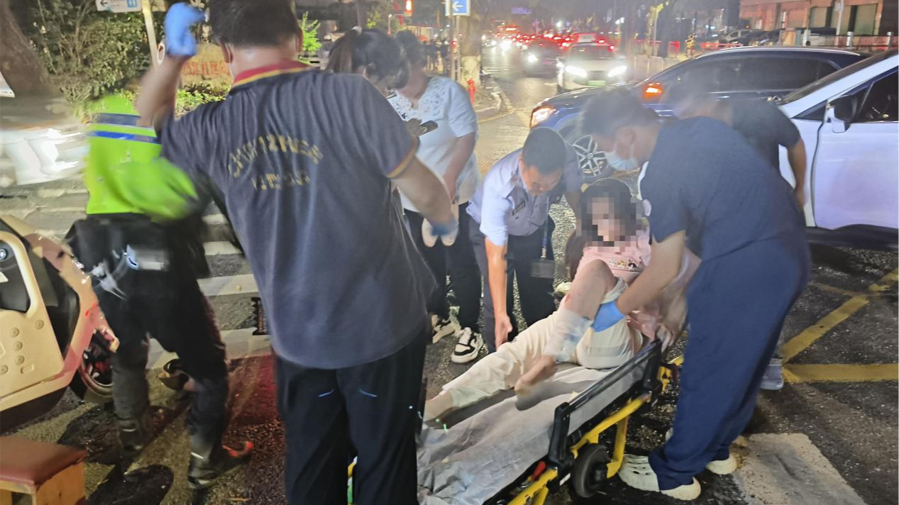 新安网格员妥善处置突发事故守护居民安全