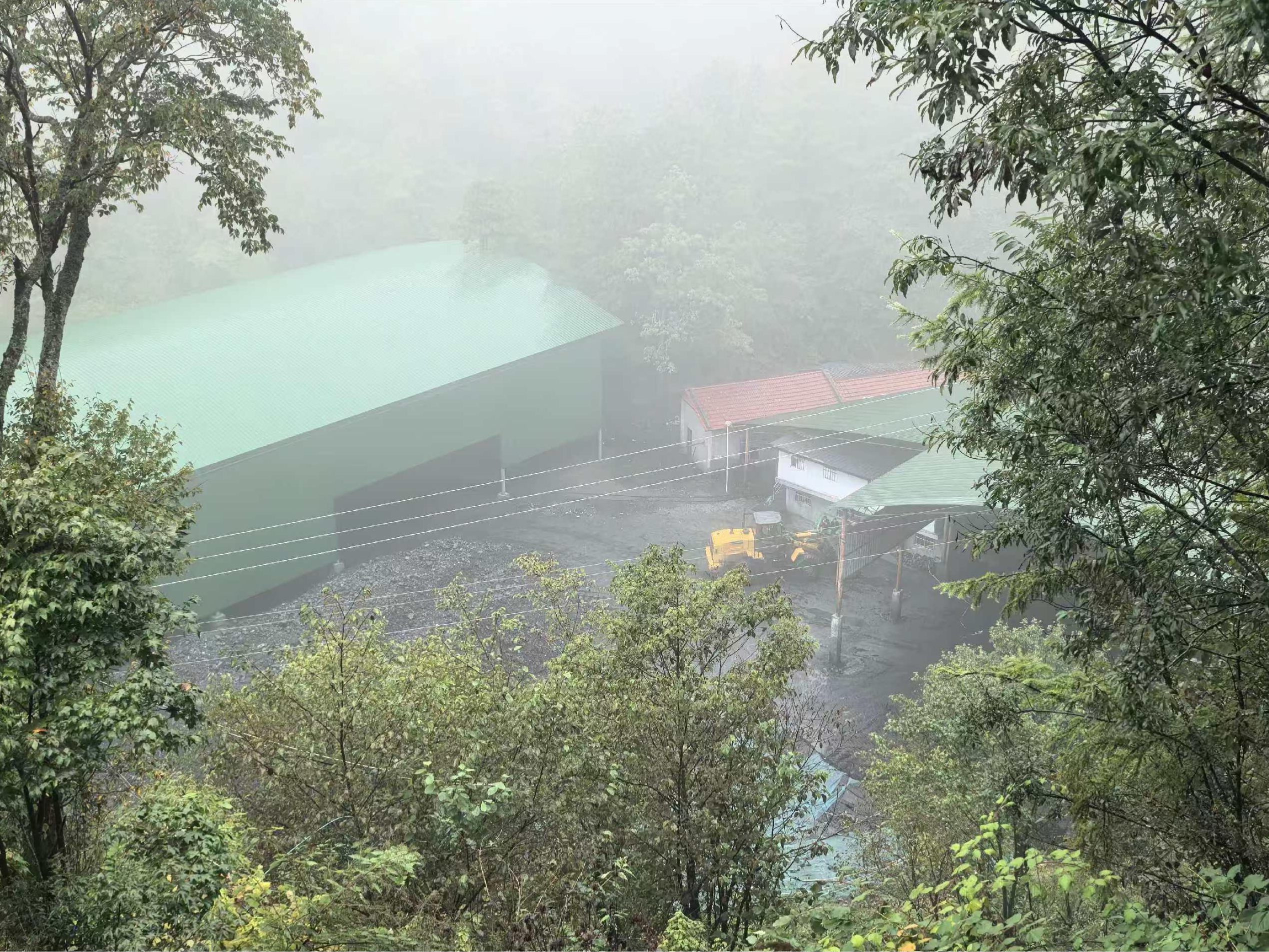 陕西镇坪煤矿垮塌事故搜救出1名被困人员，已无生命体征