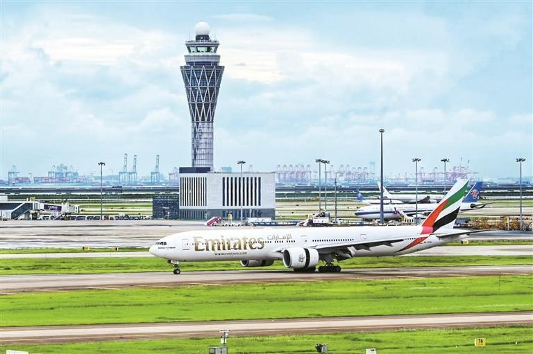从“繁荣”空港感受深圳奔腾活力