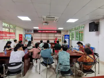 西丽街道丽雅社区长者共赴中秋非遗雅集