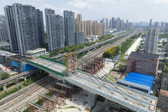 武汉古田一路北段工程跨铁路立交桥成功转体（4）