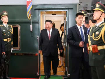 朝鲜劳动党总书记、国务委员长金正恩抵达北京