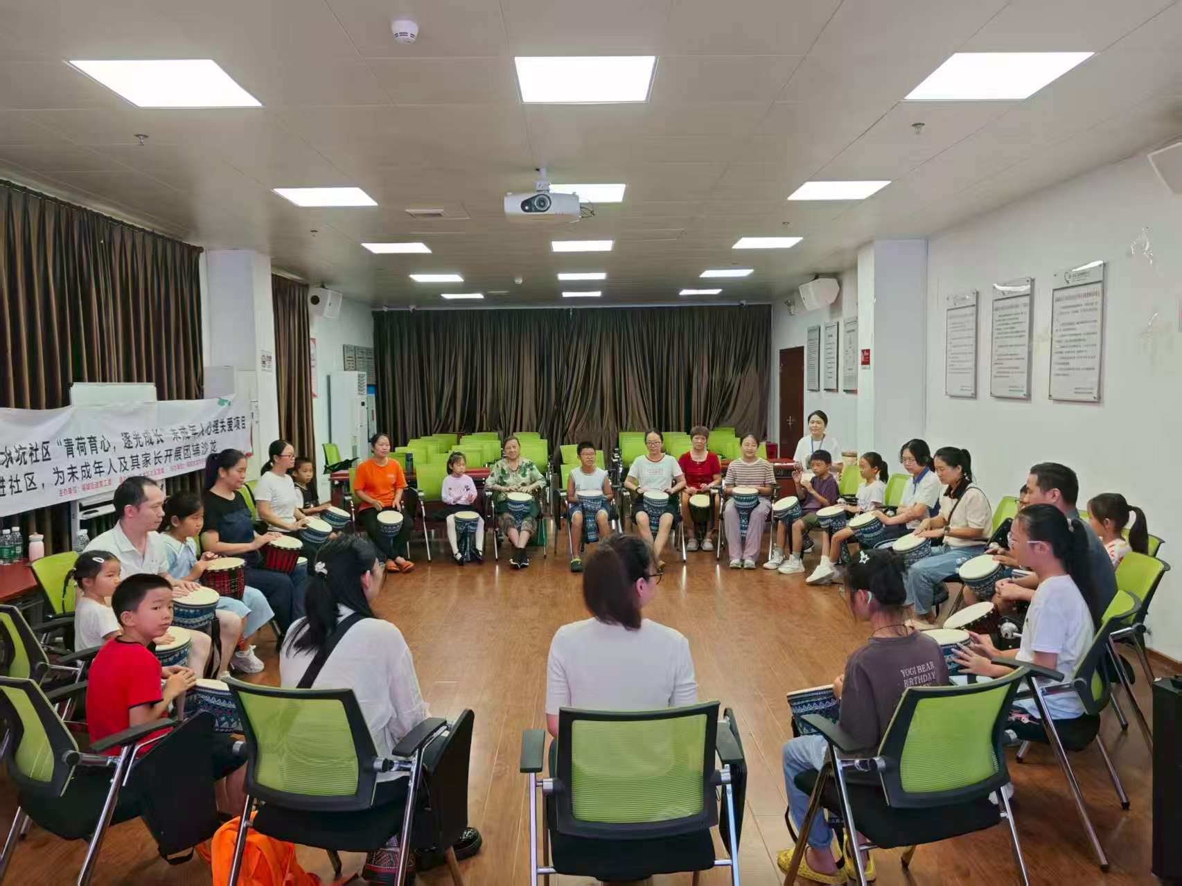 龙华区福城街道9月心理服务民微活动落幕，聚焦居民心理健康与亲子关系提升