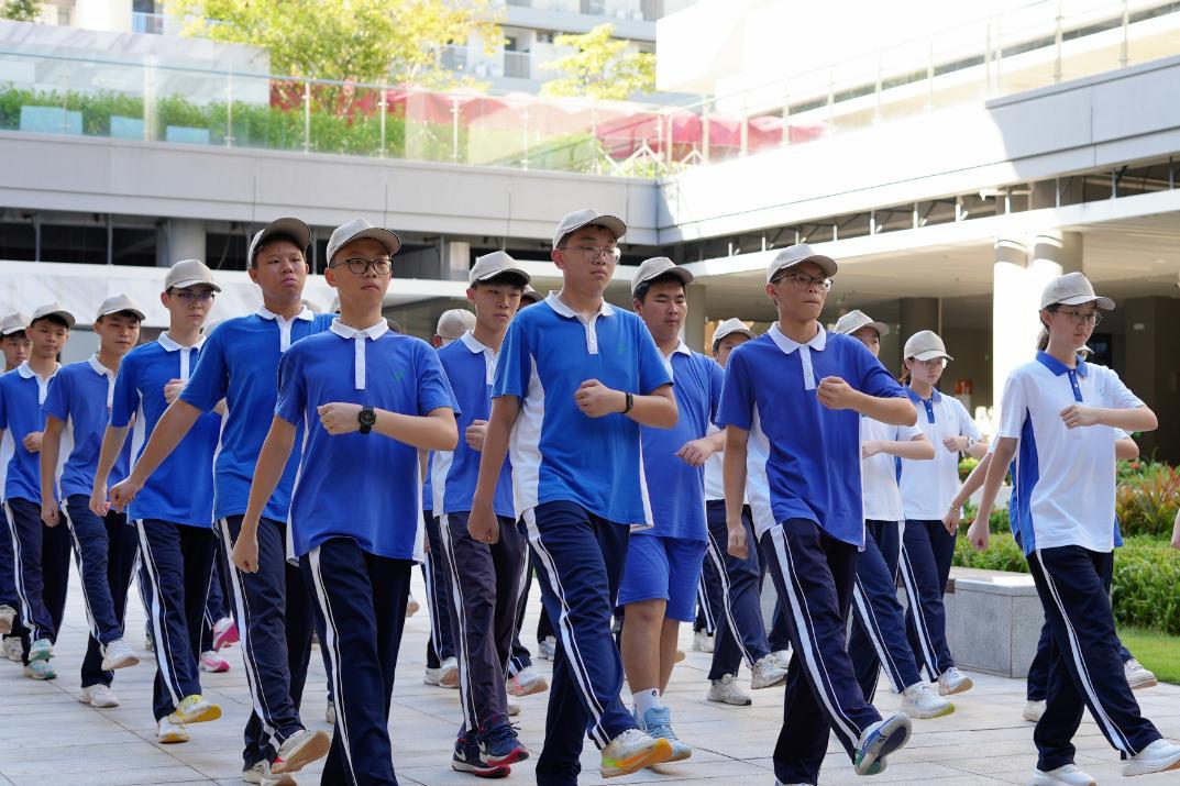 淬炼青春,砺铸志魂! 深圳市聚龙科学中学2025级新生军训结束