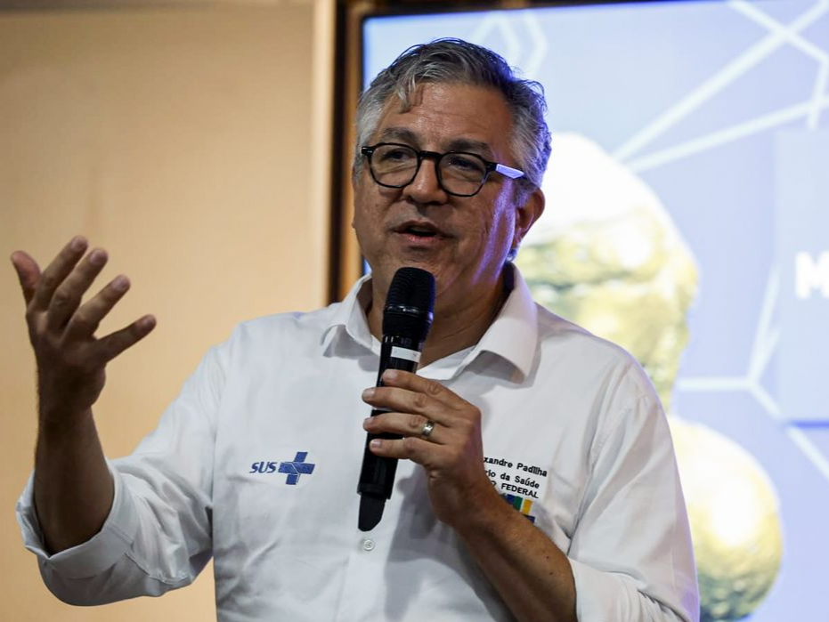 美方限制巴西卫生部长行程 巴方抗议其违反国际协定 