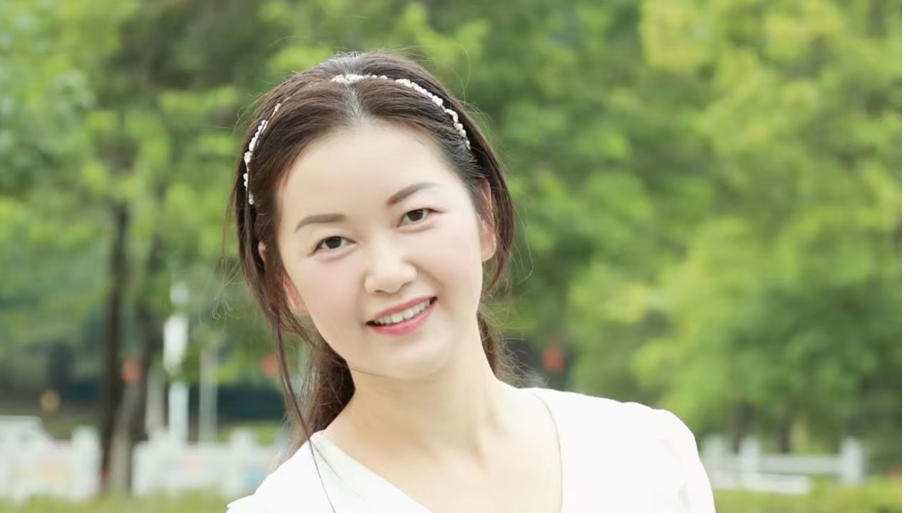 宝安作家赵静的散文集《命的门》新书研讨分享会近日举行