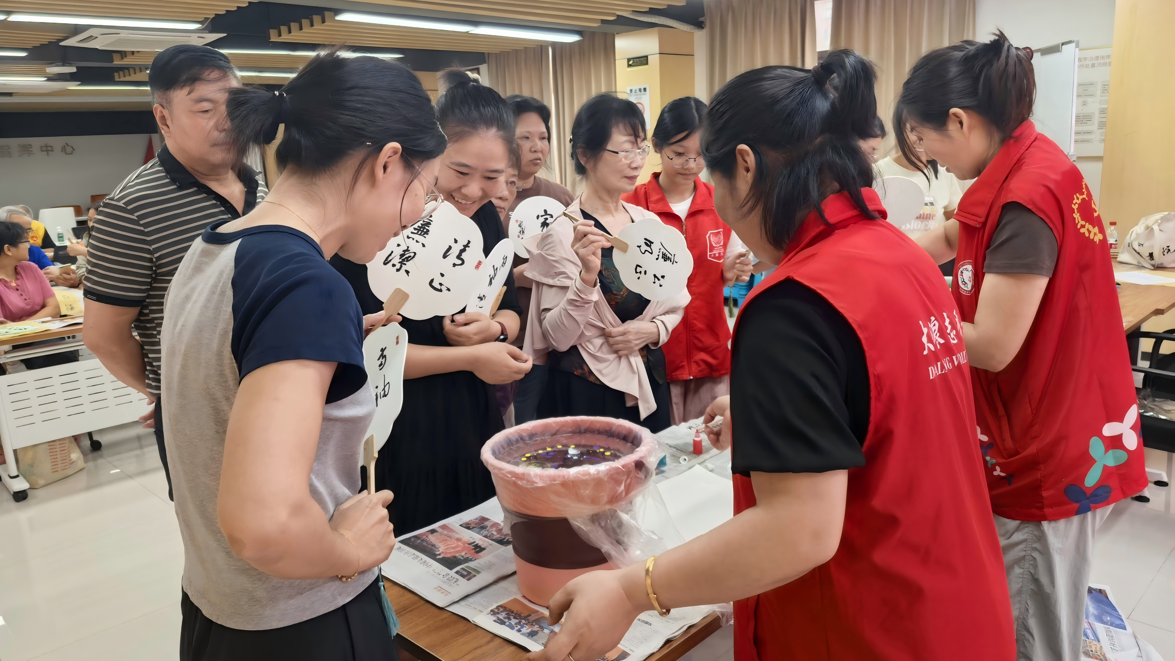 大浪陶元社区:“非遗+清廉”创新融合 让廉洁文化浸润人心