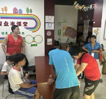 翠竹社区开展 “童学无忧 伴学成长”四点半学习课堂