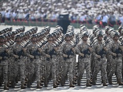 忠诚为国披甲归——走进预备役部队方队