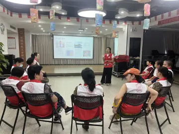 新围社区：银龄志愿者加入“银盾反诈先锋队”
