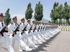 探访阅兵训练场：哪些方队将“劈枪”？“最帅天团”如何练成？