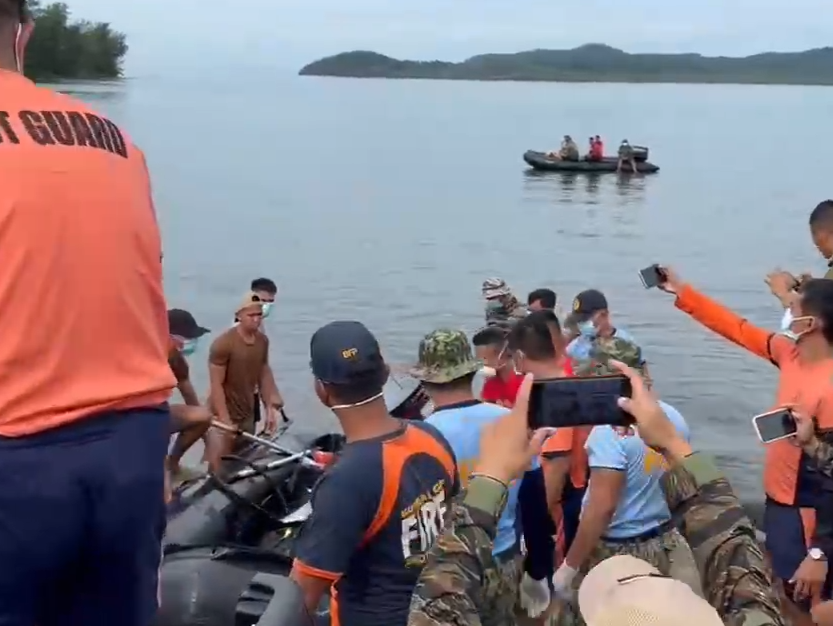 菲律宾北部一渔船倾覆，死亡人数升至4人 