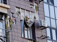 俄称乌克兰无人机袭击俄新罗西斯克市致2死7伤 