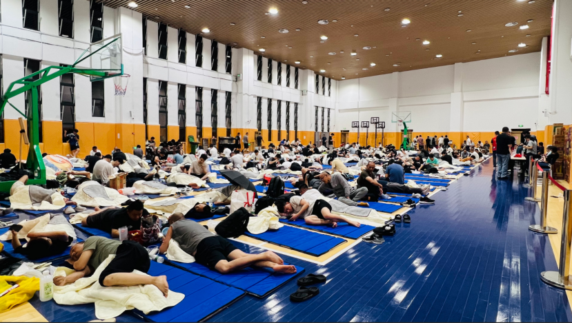 （台风已过，没有时效性）（读特）奋战“桦加沙”，社会工作应急志愿服务队筑牢安全防线