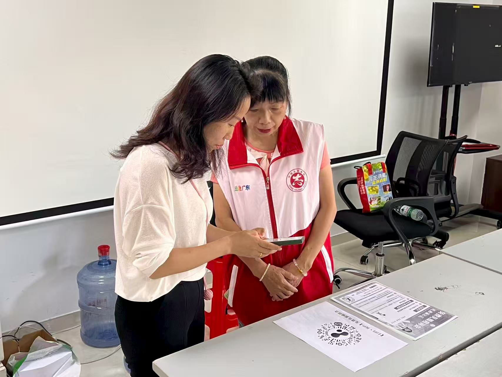 西丽社区携手南山妇幼保健院开展免费乳腺癌筛查活动