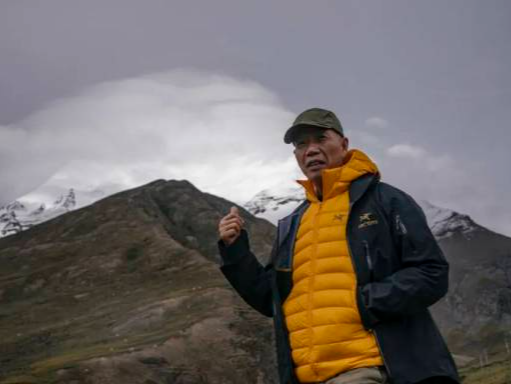 蔡国强在海拔5500米喜马拉雅山脉放烟花引争议，品牌方已删除相关视频 