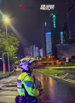 晶视频 | 台风夜两孕妇急送医 深圳交警全力护航