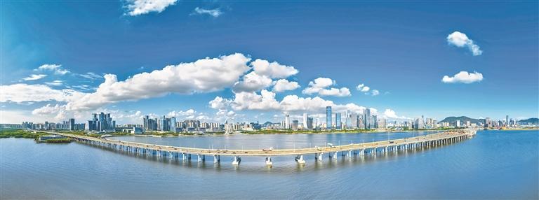 前海风劲吹 宝安逐浪高