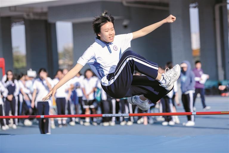 教师节来临之际，光明区教育局携手多家单位推出系列尊师惠师活动