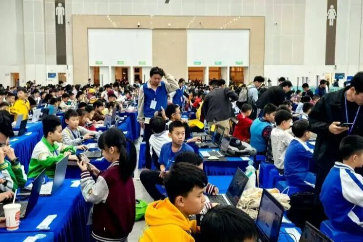 深圳青少年斩获全国青少年劳动技能与智能设计大赛一等奖