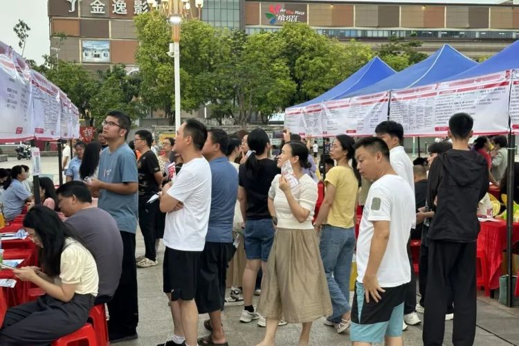 为企业提供就业补贴，三乡镇出台人社领域十条政策