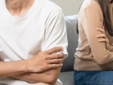 因家庭矛盾，妻子在微信群辱骂丈夫，是否构成侵权？