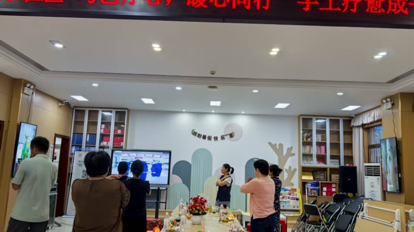 从焦虑到绽放！新安新乐社区手工疗愈活动润泽居民心田